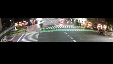Video__circulaba_alcoholizado,_chocó_contra_un_taxi_y_se_incrustó_en_un_local_-_Infobae