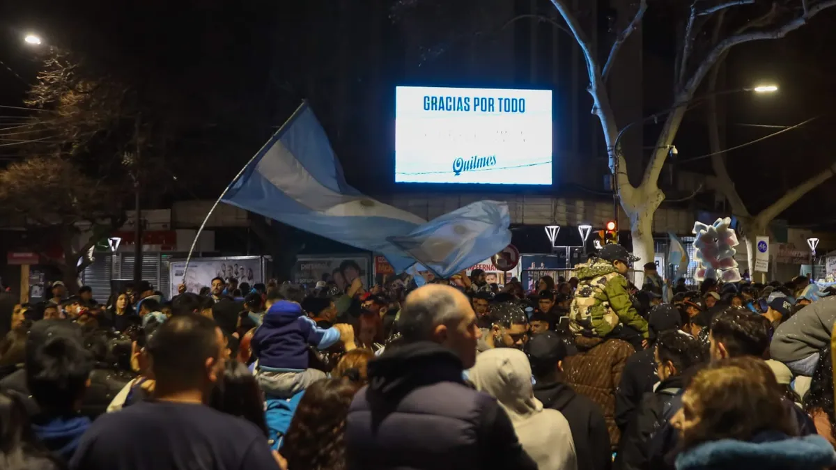futbol-mundial-2026-argentina-espana-hinchas-kilometro-cero-03