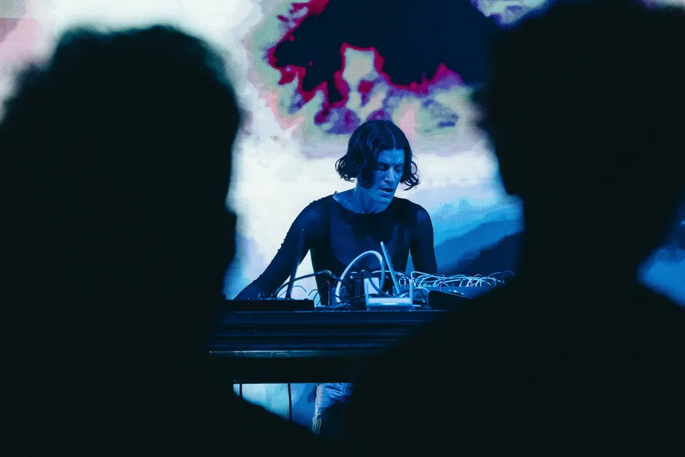 20-Play2-Artlab-Helen Olhausen & Sofia Cordoba-por-Dante-Claros