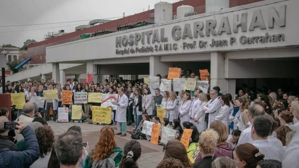 El-Gobierno-impulsa-un-plan-de-control-de-presentismo-y-productividad-en-el-Hospital-Garrahan-1024x576-optimized