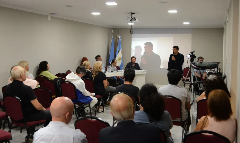 WhatsApp Image 2025-04-04 at 21.31.38 (1)